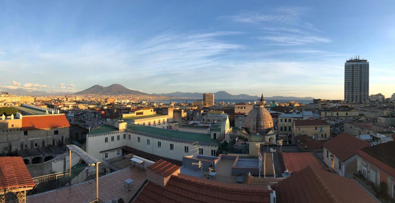 Annunziata 2* Napels